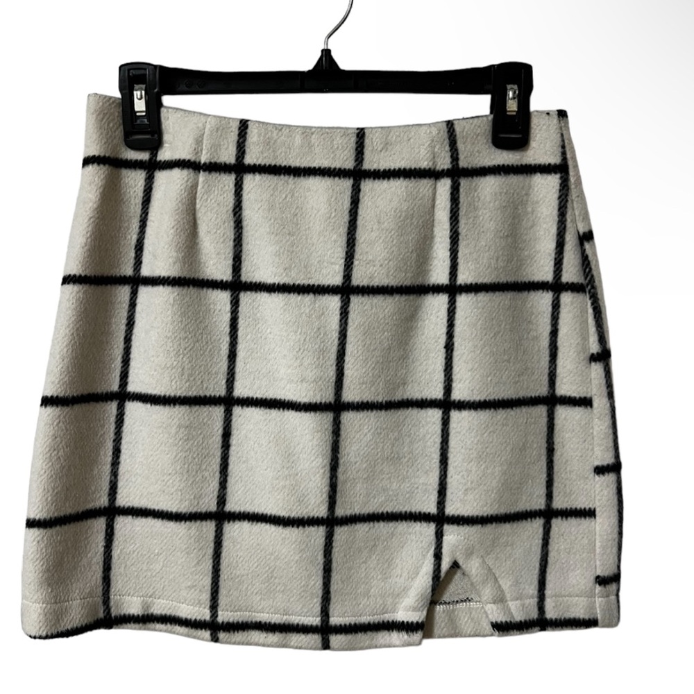LULUS WOOL BLACK AND WHITE PLAID SKIRT